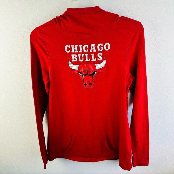 Majestic Red Chicago Bulls Hoodie Woman’s Size L - Picture 1 of 3